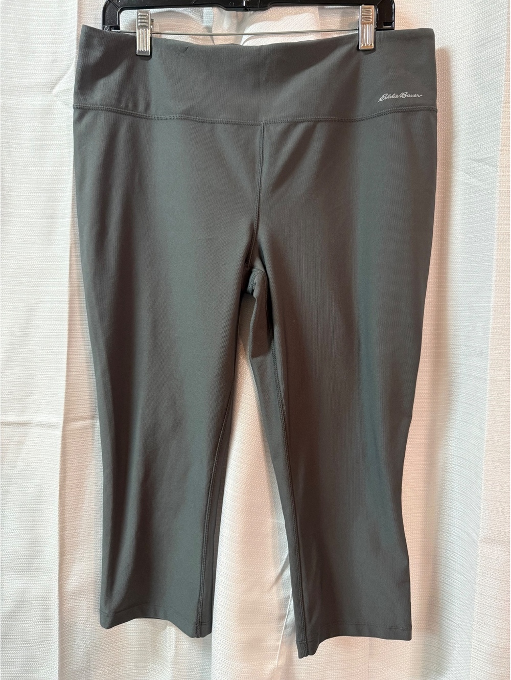 Eddie Bauer Women's XL Gray Cropped Activewear Pants